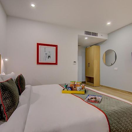 Townhouse Global Wings Hotels Near Sri Amruth Chithra Mandira Bangalore Extérieur photo