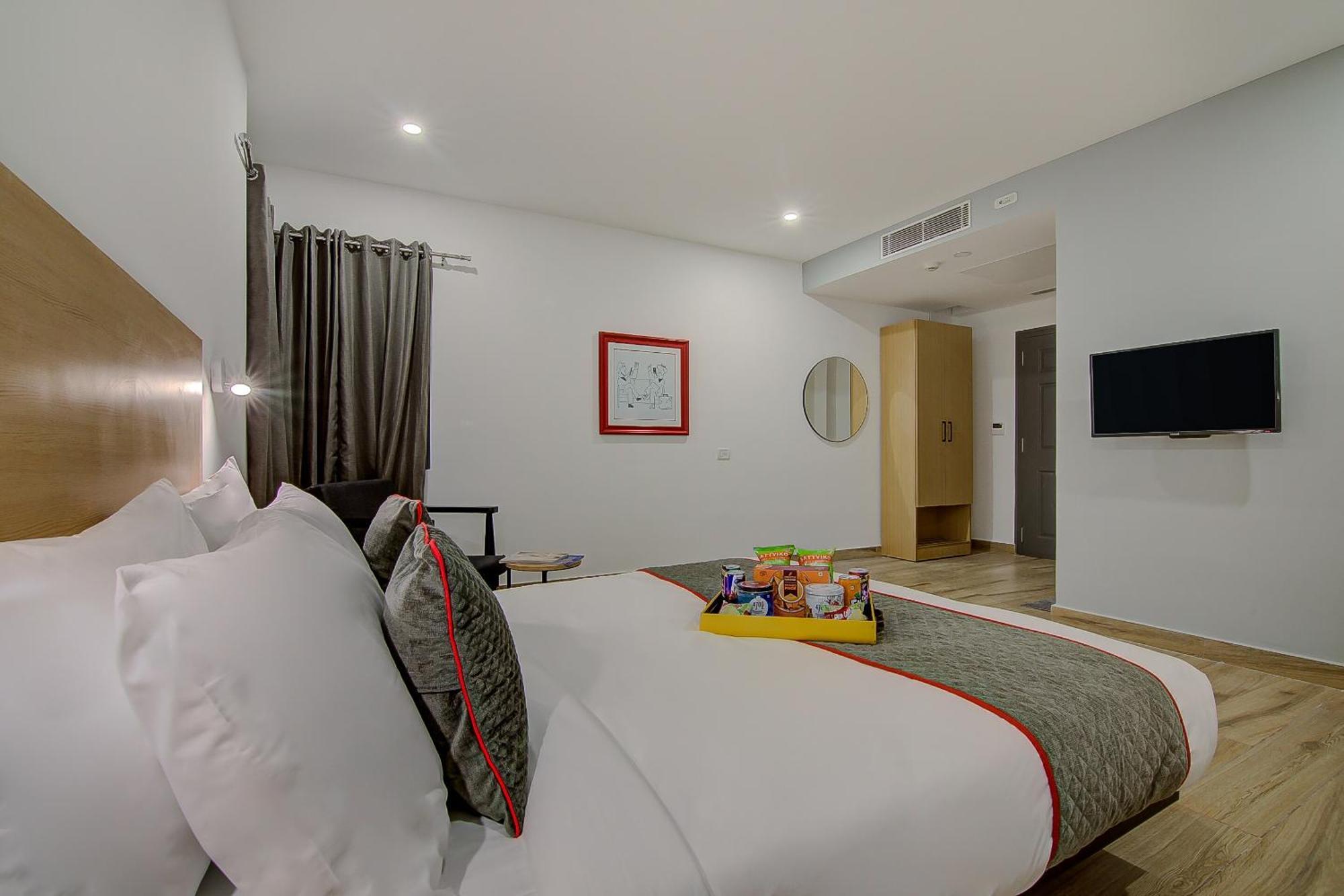 Townhouse Global Wings Hotels Near Sri Amruth Chithra Mandira Bangalore Extérieur photo