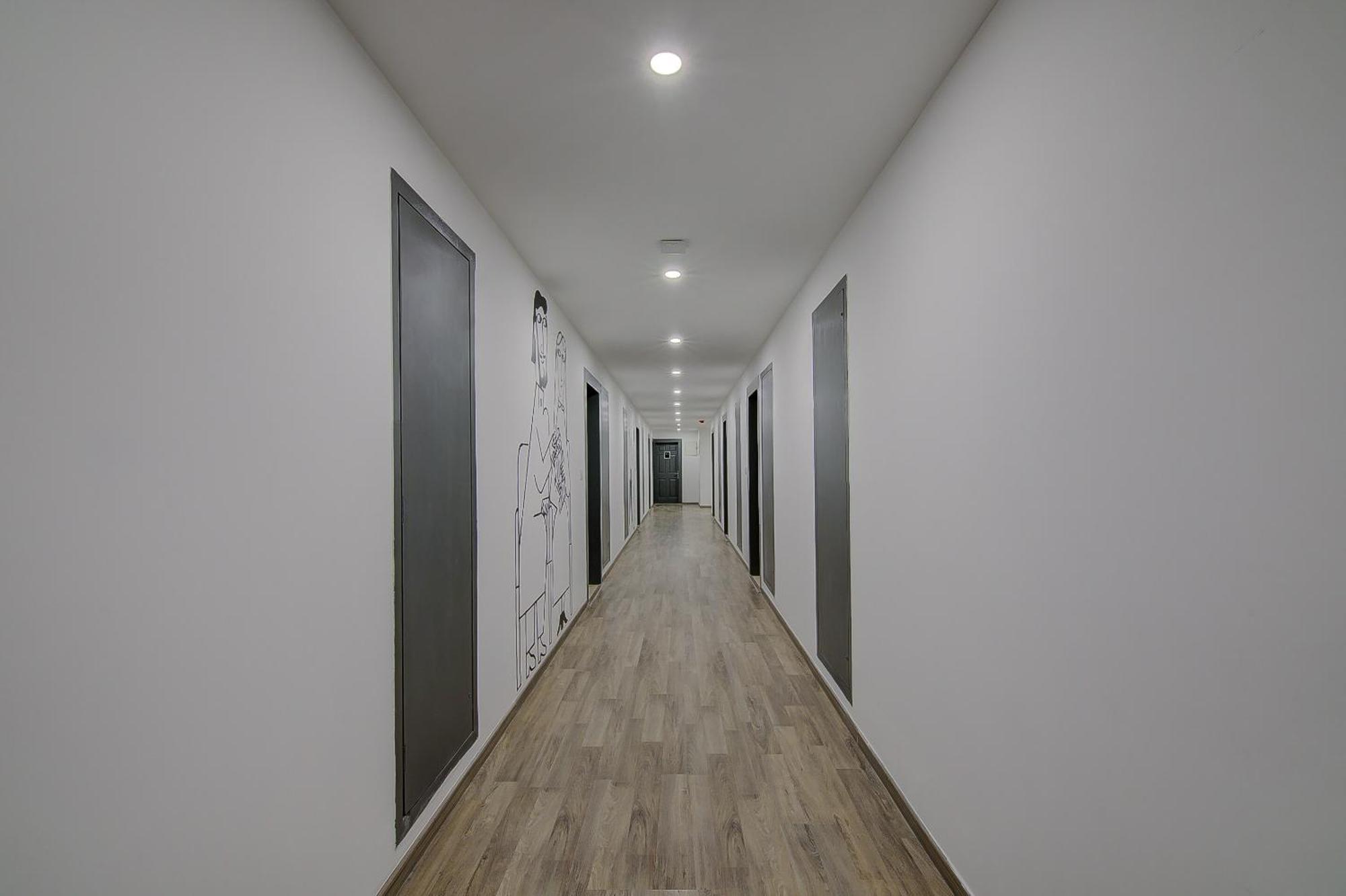 Townhouse Global Wings Hotels Near Sri Amruth Chithra Mandira Bangalore Extérieur photo