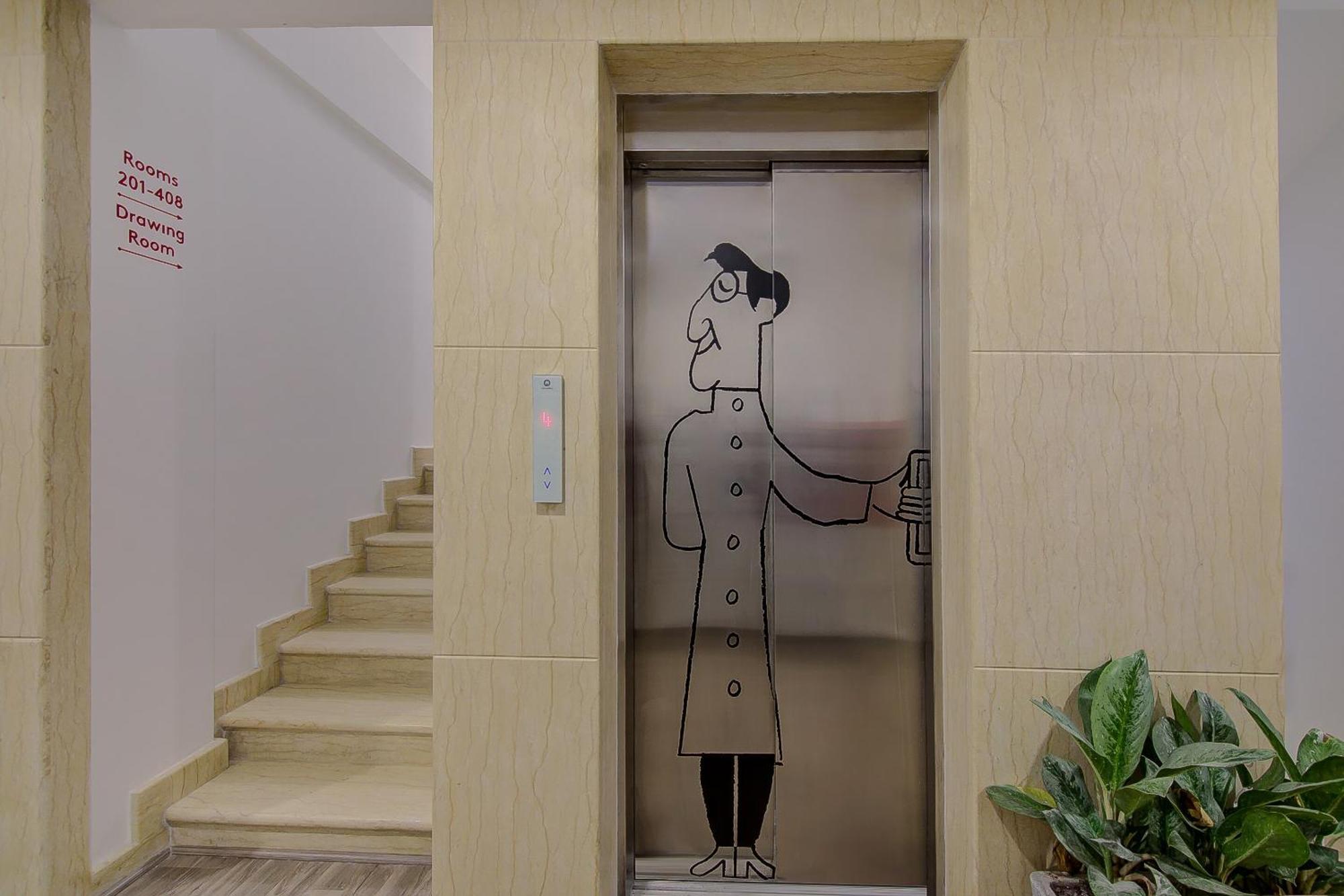 Townhouse Global Wings Hotels Near Sri Amruth Chithra Mandira Bangalore Extérieur photo