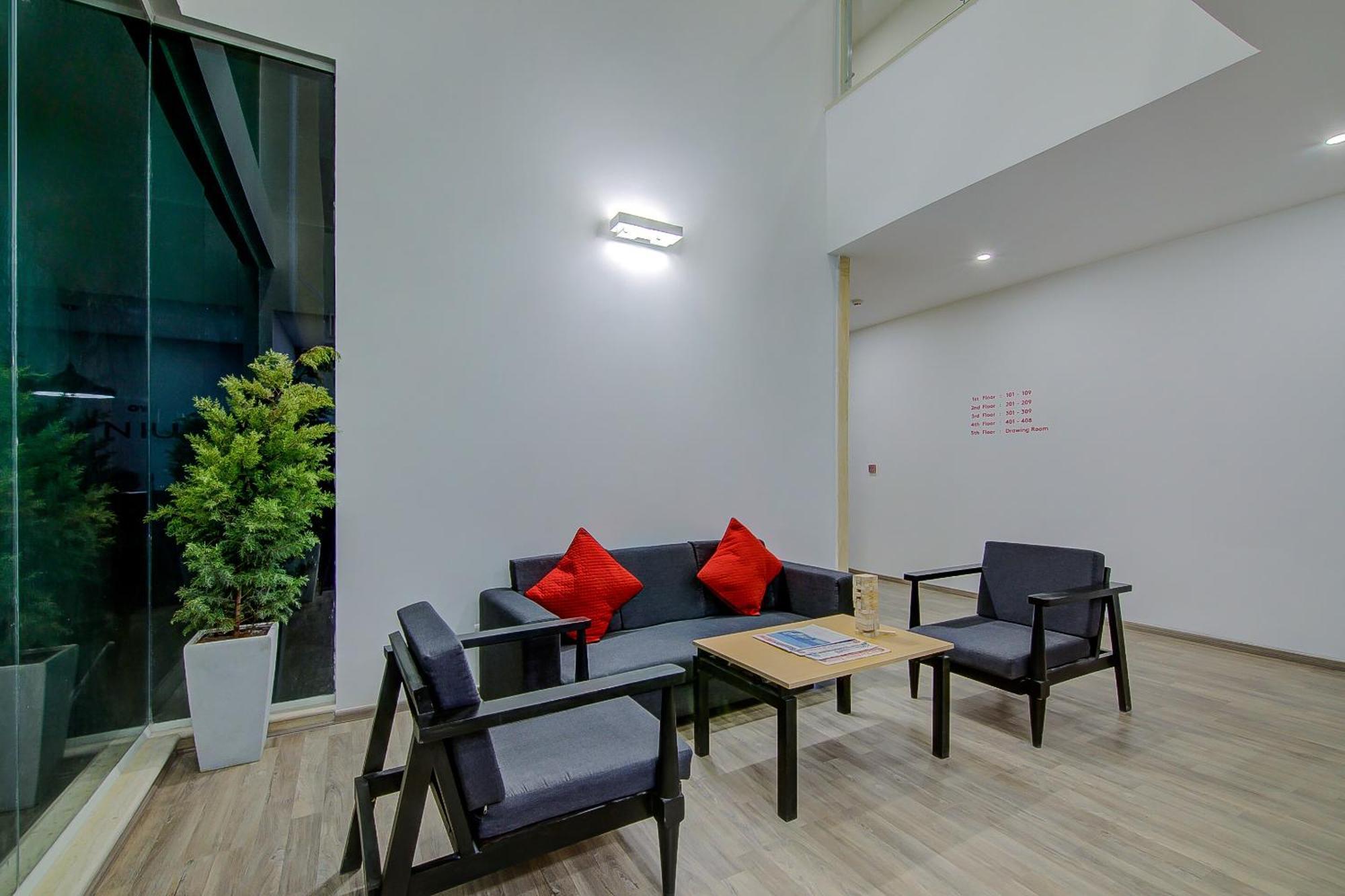 Townhouse Global Wings Hotels Near Sri Amruth Chithra Mandira Bangalore Extérieur photo